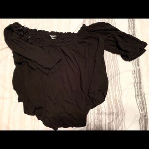 2/4 sleeve black shirt. Never worn